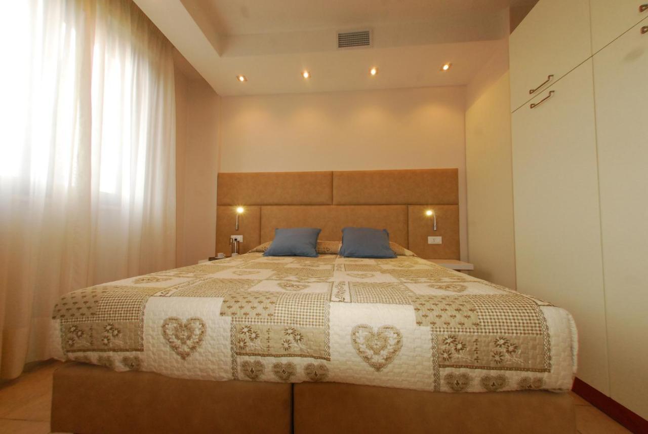 Beverly Park Residence Тирения Екстериор снимка