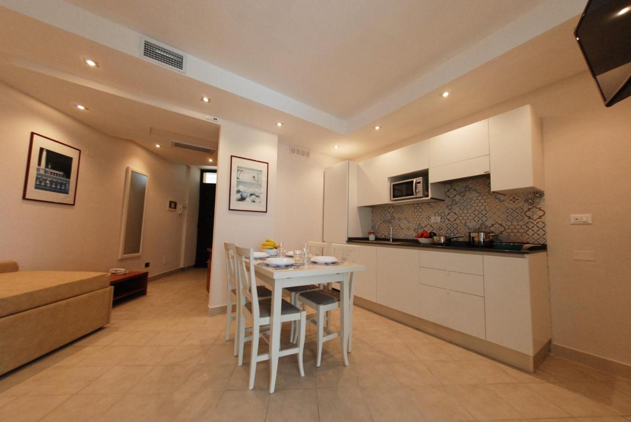Beverly Park Residence Тирения Екстериор снимка